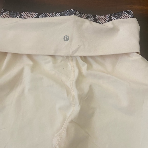 Lululemon Sunset Salutation Crop Angel Wing / Ziggy Snake Butter Pink Black - Picture 9 of 13